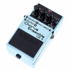 ROLAND - Pedal de efecto Chorus Esemble Boss CE-5