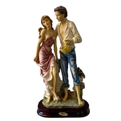 LOMBARDIA - Pareja con Canasta Adorno Figura 45cm