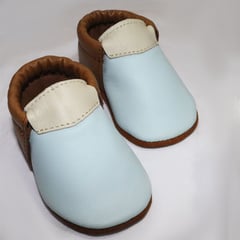 TINY MOCS - PIBE ZAPATO PARA NIÑO NIÑA UNISEX RESPETUOSOS CUERO BABY CELESTE