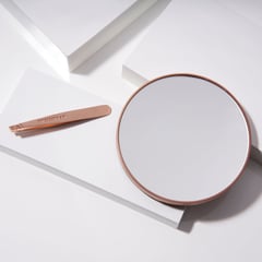 TWEEZERMAN - SET DE REGALO MINI PINZA Y ESPEJO 10X- ROSE GOLD MINI SLANT TWEEZER AND MIRROR SET