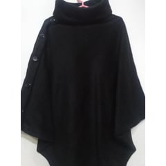 GENERICO - Poncho Mujer - Diseño Valquiria Negro