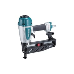 MAKITA - Clavadora Neumática 1″ – 2 1/2″ / 70 – 120 PSI y clavo máximo de 64 mm