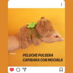 GENERICO - PELUCHE MUÑEQUERA CAPIBARA CON MOCHILA