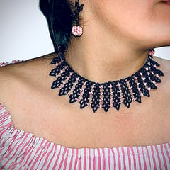 GENERICO - Conjunto de collar y arete MAYA NEGRO-ROSA