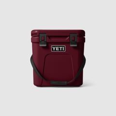 YETI - Hielera con asa color Wild vine red