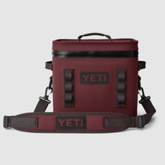 YETI - Cooler 12 lt color Wild vine red