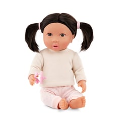 LULLABABY - Muñeca Niña Con Pelo Negro Y Polo Crema